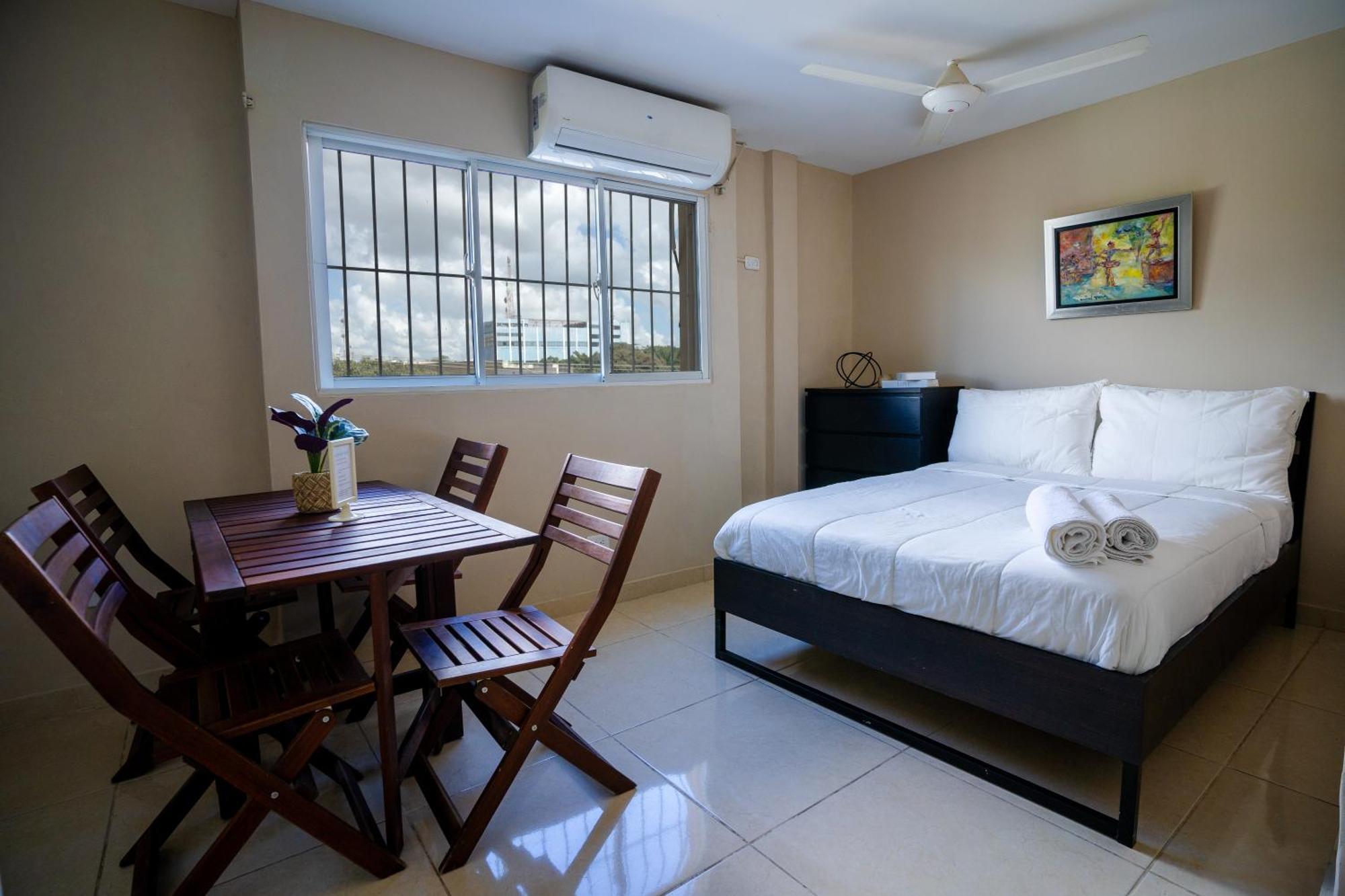 Apartamentos Roman サントドミンゴ エクステリア 写真